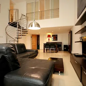 Old Mint No1 Apartment